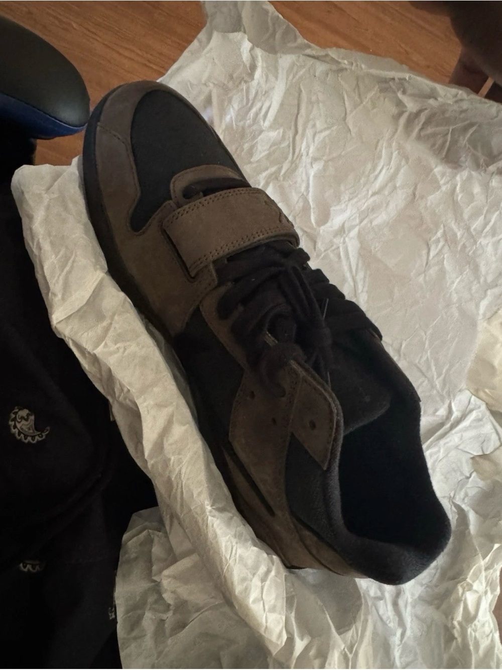 Travis Scott Men's Jordan Jumpman
Jack TR Dark Mocha Size 14 - Picture 4 of 7
